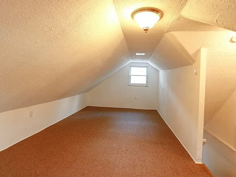 7656 Highland Ave — Photo 14