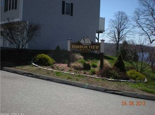 39 Harbor View Ln, Norwich, CT 06360