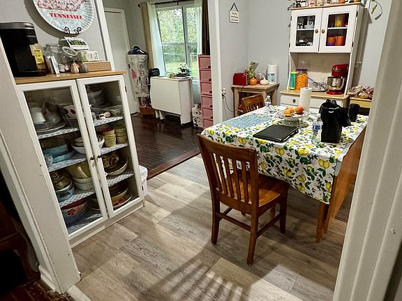 4th image of 7692 Currie Rd