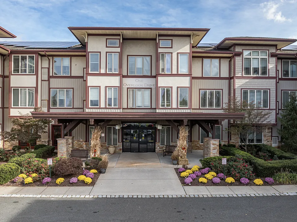 Waterside Villas
