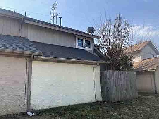 2nd image of 7344 NW 101st St