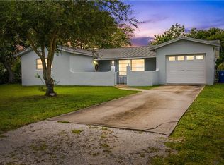225 20th Ave SW, Vero Beach, FL 32962