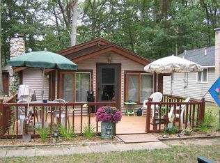 209 Tudor Dr, Houghton Lake, MI 48629