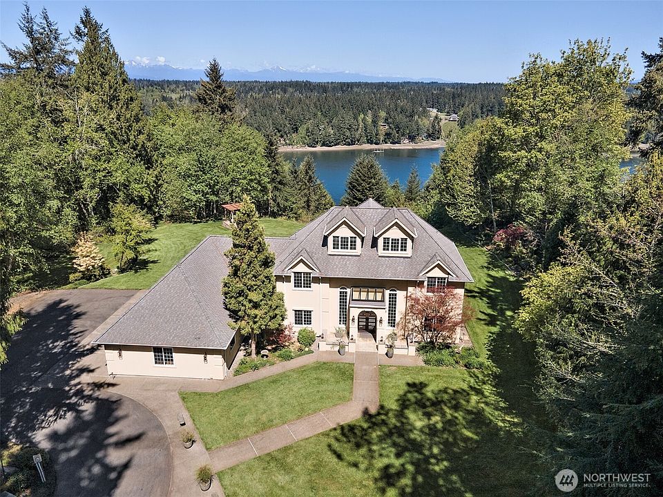 1st image of 110 SE Lazy Dog Lane