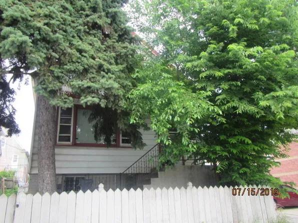 2119 S 5th Pl, Milwaukee, WI 53207