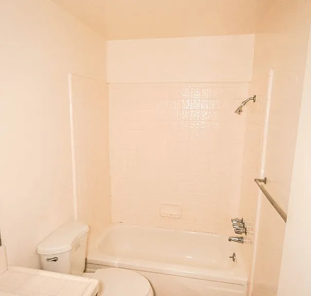2700 Ashe Rd — Photo 9