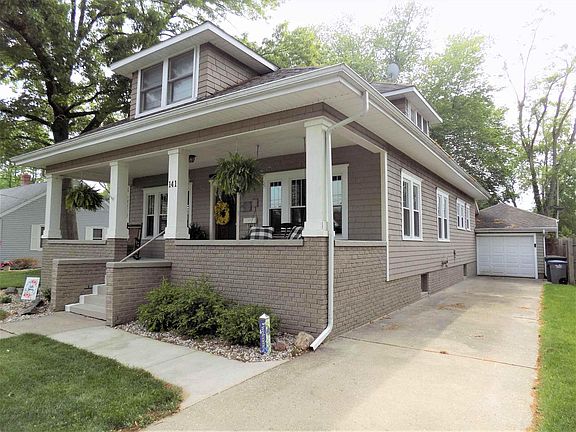3rd image of 141 Saint Clair Ave