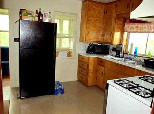 1910 Broomstick Rd, Big Bend, WV 26136