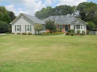 12 Riverside Ct, Cartersville, GA 30120