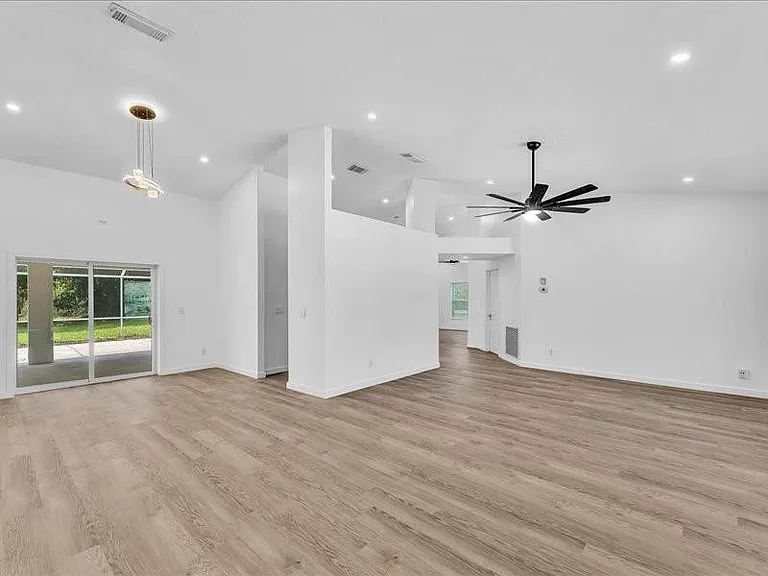 2928 SE Bella Rd — Photo 5