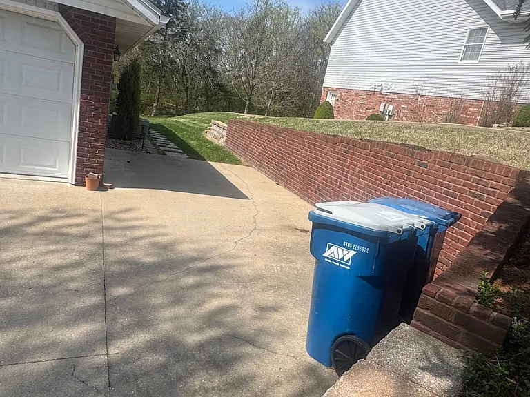 1108 Meadows Pl — Photo 3