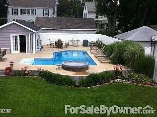 Overall View of the backyard