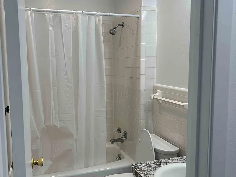 2513 Redbud St — Photo 7