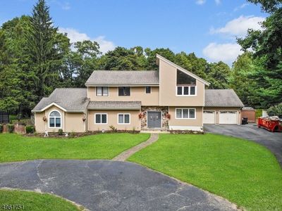 422 Forest Rd, Mahwah, NJ, 07430