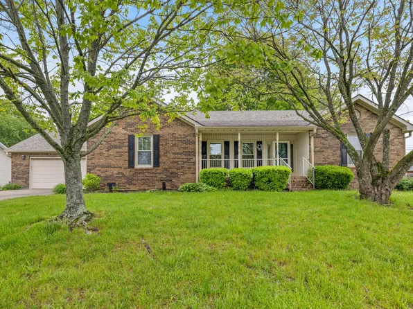 355 Colony Dr, Versailles, KY 40383