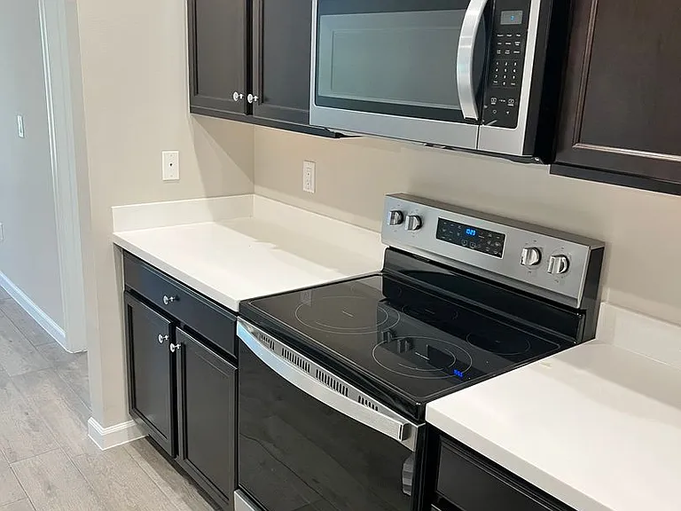 5951 NW Baynard Dr — Photo 11