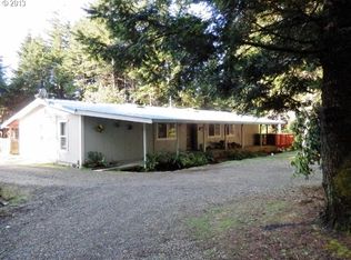 41828 Park Rd, Port Orford, OR 97465