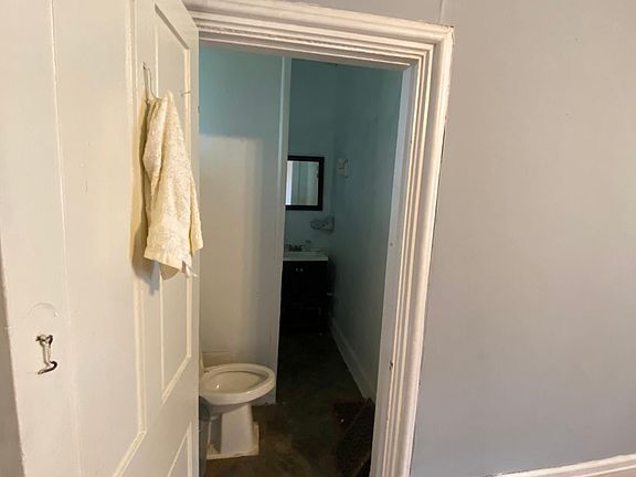 3rd image of 2823 Highland Ave APT 1