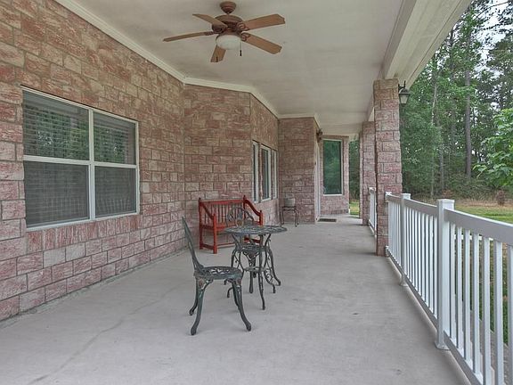 3rd image of 40010 Country Forest Dr