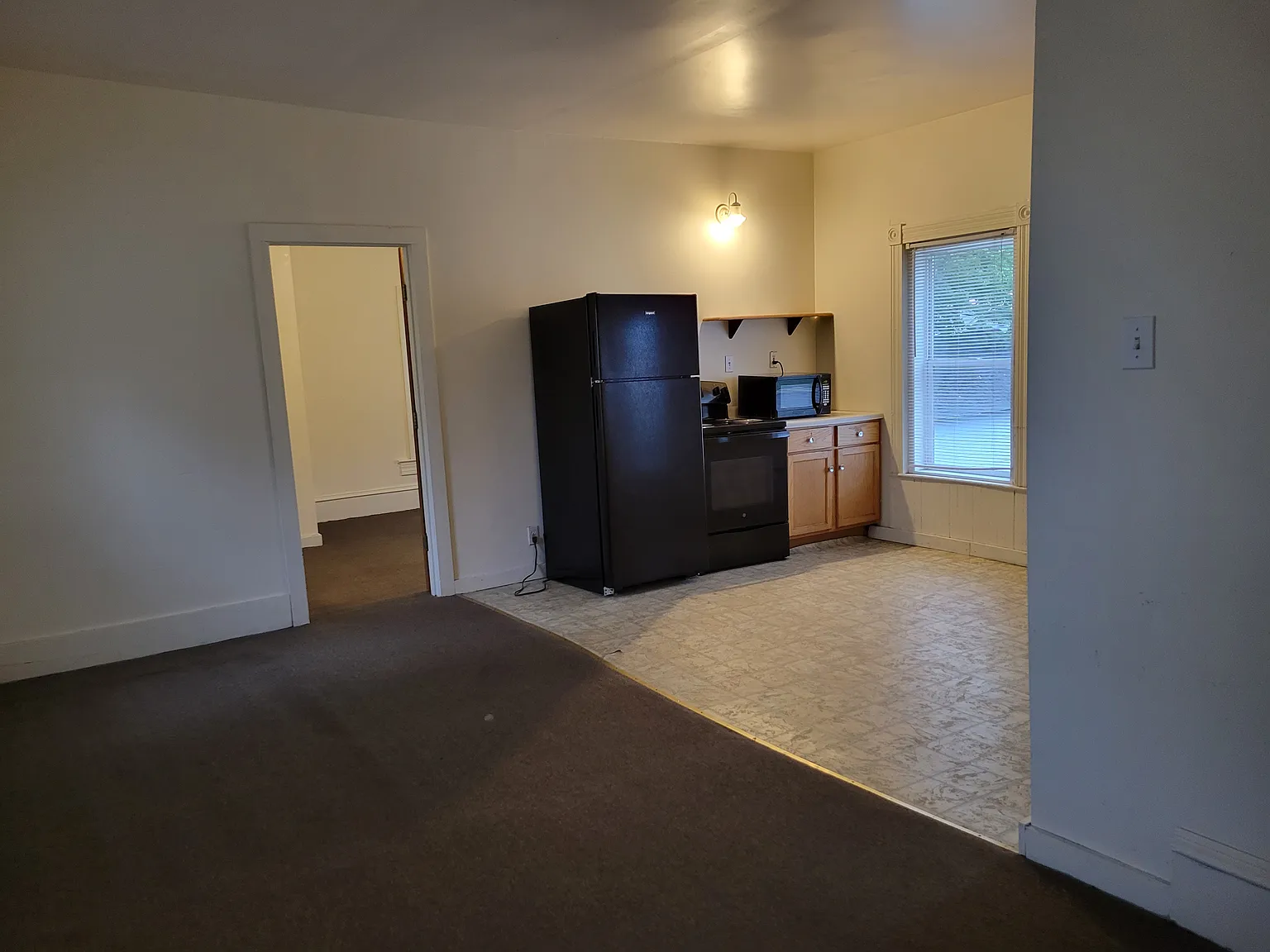 3 bed, $900 — Photo 2