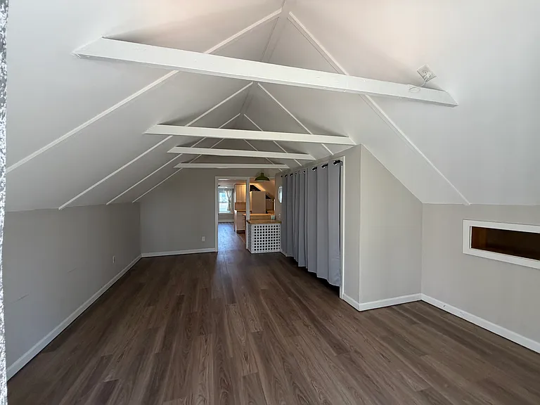 55 Clarendon Ave — Photo 8