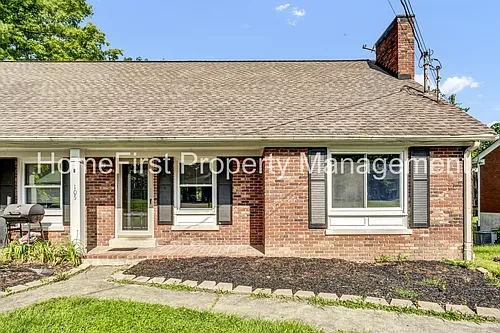 105 Meadowlark Dr #B Photo 1