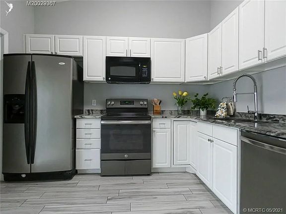 4th image of 104 Sherwood Cir APT 1D