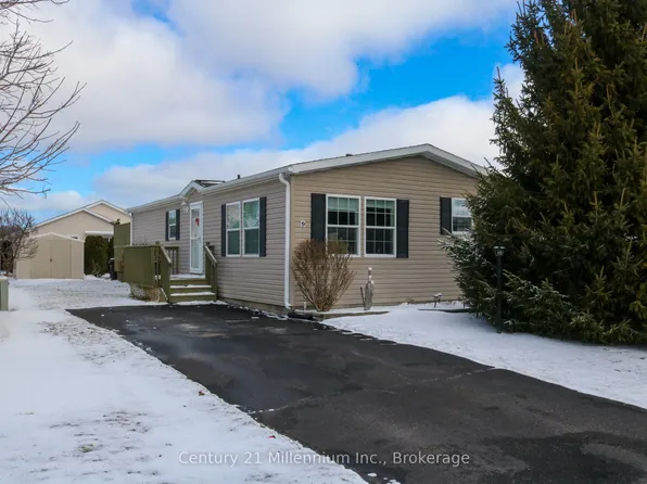 9 Illinois Cres, Wasaga Beach, ON L9Z 3A8