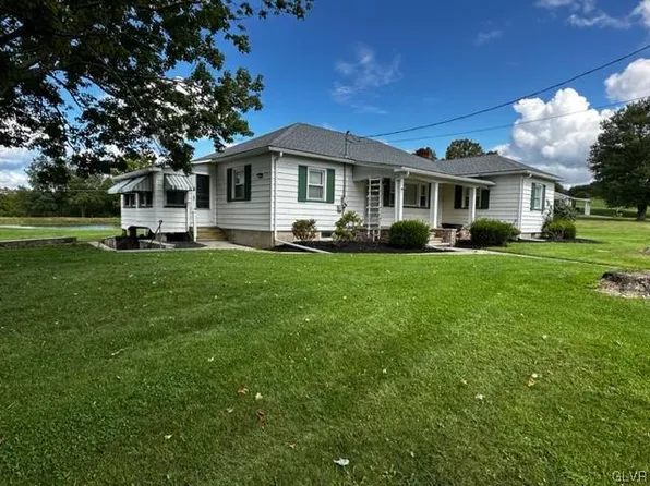 315 Frantz Rd, Brodheadsville, PA 18322