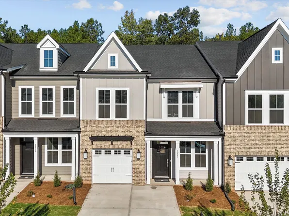 1221 Bell Heather Rd, Durham, NC 27703