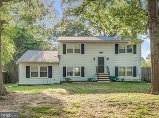 308 Beach Ave, Pasadena, MD 21122