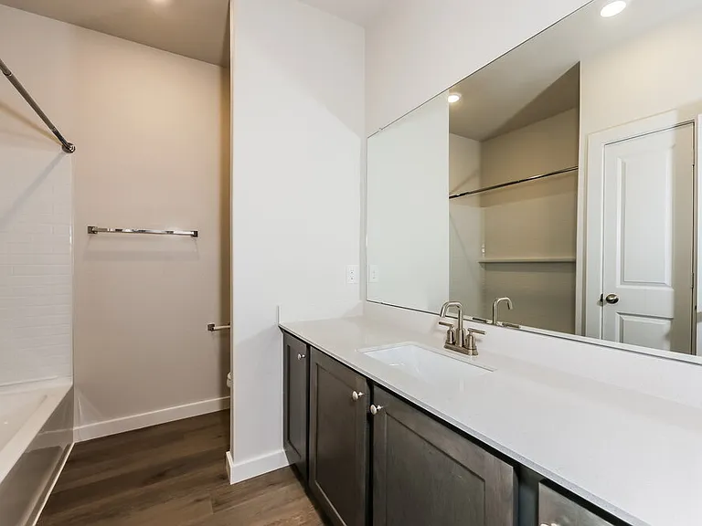 313 Patton Ln — Photo 14