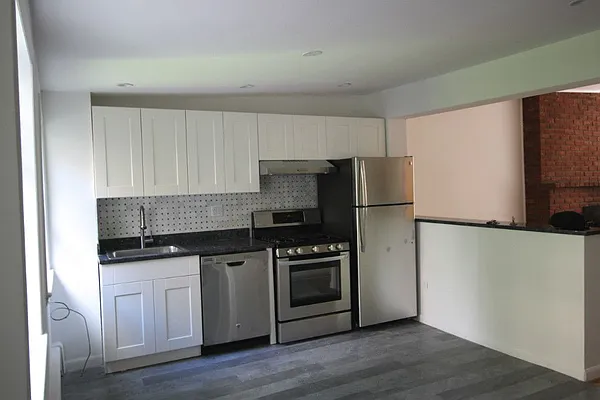 Rented by Brooklyn Bridge | media 9