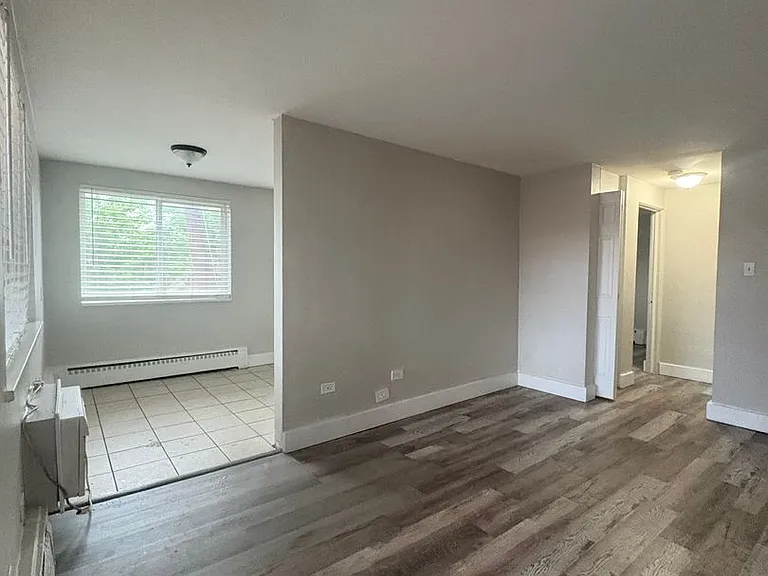 1475 Macon St — Photo 12