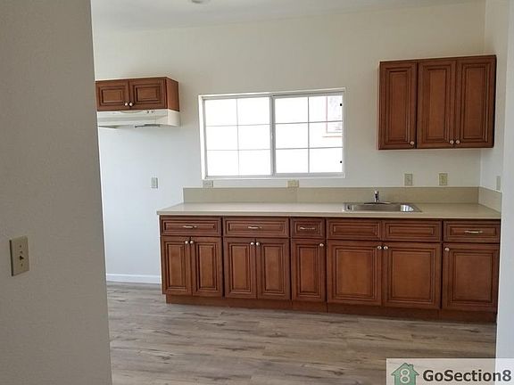 3rd image of 818 N Marine Ave