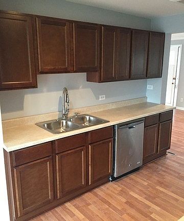4th image of 1210 Sunnyside Ln