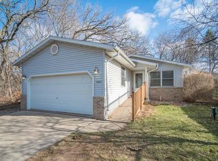 4425 Hillside Dr, Waterford, WI 53185