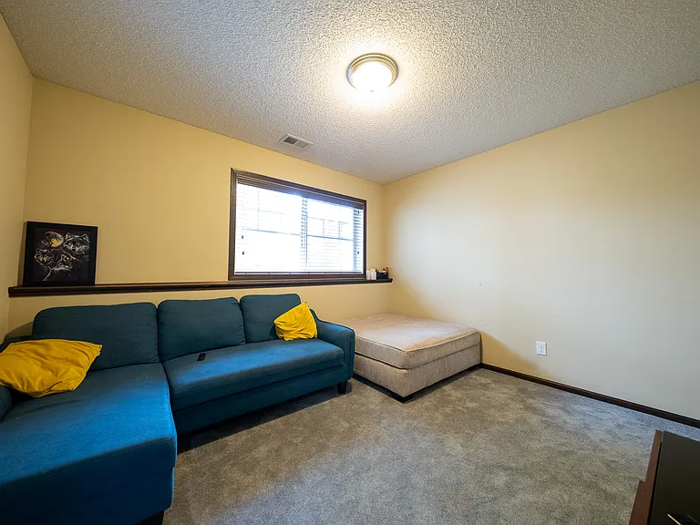 1635 Breton St — Photo 20