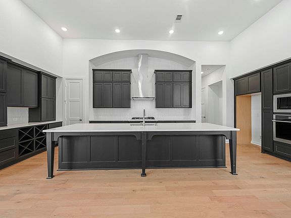 2nd image of 8914 Blue Grotto Ln