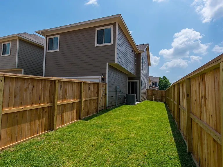 6011 Dark Kite Trl — Photo 21