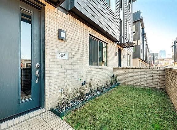3rd image of 3107 Pavonia Dr