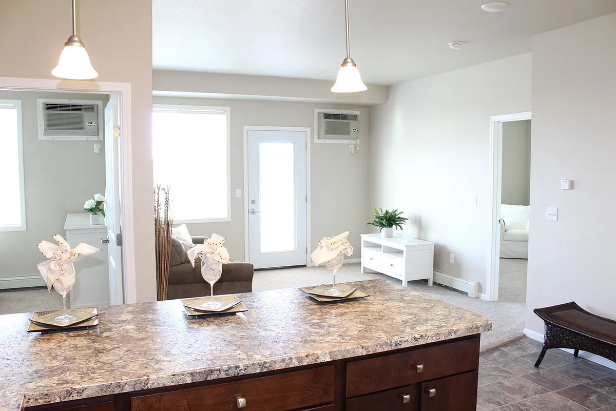 Building Photo - 2681 Whispering Creek Cir S