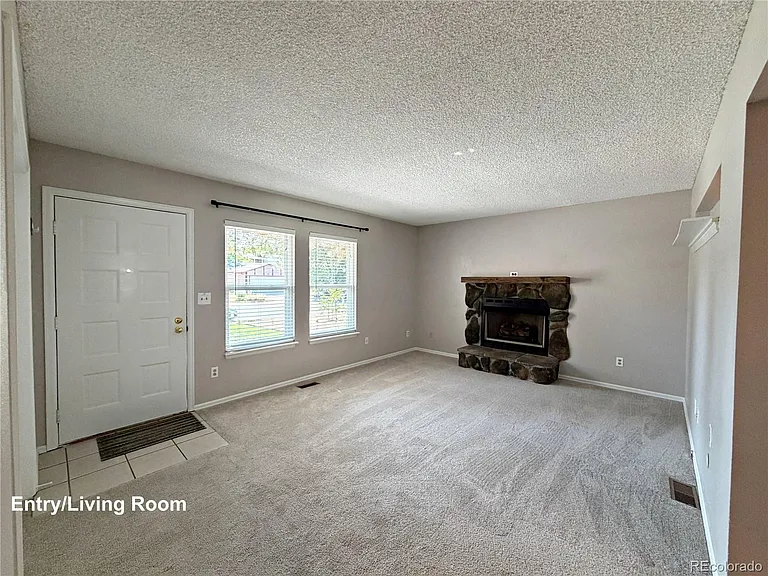 3677 S Norfolk Way — Photo 3