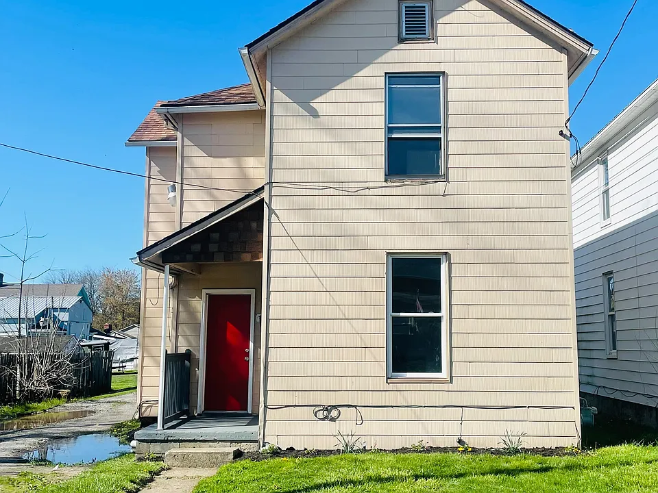407 Electric St
