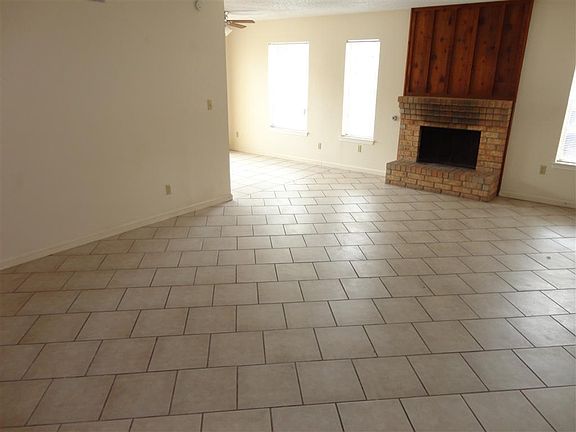 4th image of 1746 Pico Alto Dr APT B
