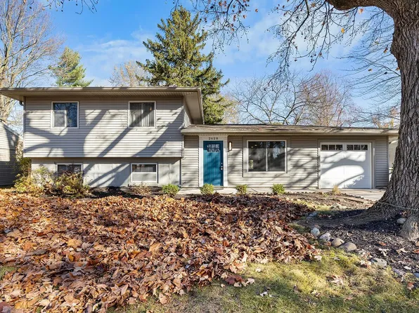 2628 Willow Dr, West Lafayette, IN 47906