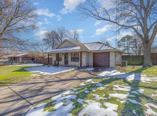 617 E Jacob St, Pilot Point, TX 76258