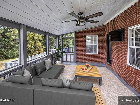 5th image of 3256 Whispering Oaks Dr