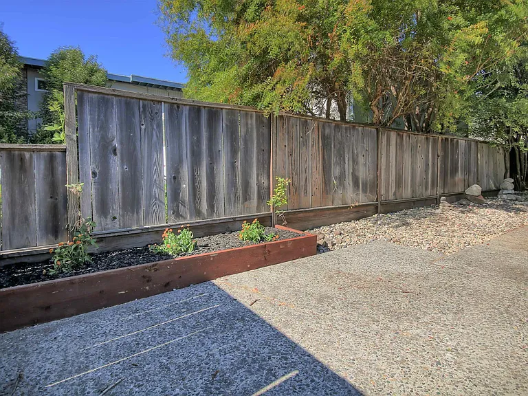 127 Walti St — Photo 5