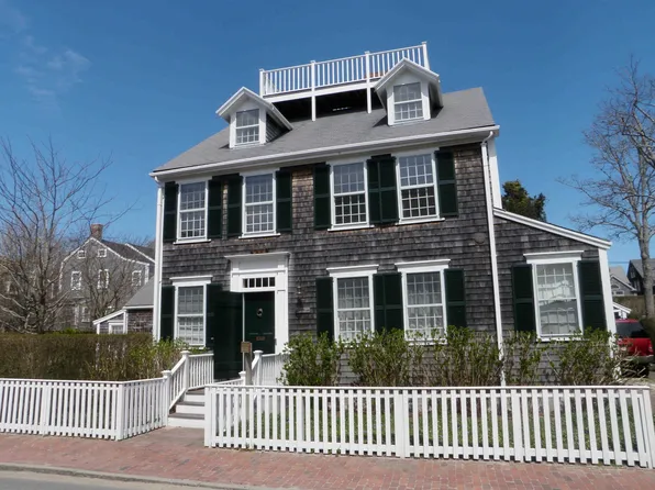 35 India St, Nantucket, MA 02554